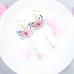 春を運ぶ蝶《桜》  ピアス