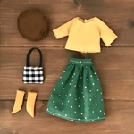 リカちゃん服　かぼちゃ色のコーデ