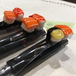 ミニチュア寿司ボールペン 黒 二つ付き