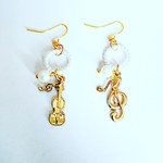 楽器と音符のピアス バイオリン