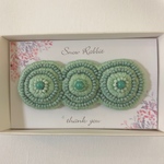 ビーズと刺繍のバレッタ