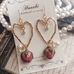 アンティークローズ♡大ぶりハートピアス/イヤリング