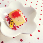 【値下げ】いちごジャムの朝食ブローチ