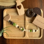◎choco×biscuit◎おしゃぶり・おもちゃホルダー★matcha