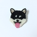 黒い　柴犬　ブローチ　ビーズ刺繍