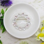 可憐なお花のブローチ