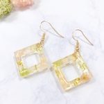 リングのフラワーピアス🌸