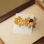 つまみ細工の耳飾り　【ピアス019】