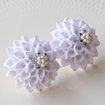 【２wayピアス】初雪シリーズ つまみ細工とふわふわミンクファーの初雪ピアス