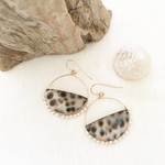 Leopard shell & pearl piace