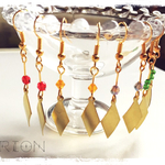 金色ひし形ピアス