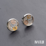 時計部品を閉じ込めたスチームパンクピアス