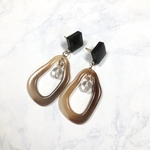 ブラウンリングのピアス✨