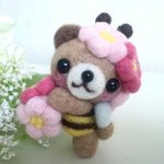 【y様ご予約品】桜ミツバチくまちゃんのストラップ 