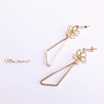 フラワーピアス