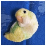 羊毛フェルト  コザクラインコ ブローチ