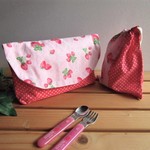 【lovekiho様ご注文品】淡いピンクのいちご☆お弁当入れ＆コップ袋（ｓ）セット/入園・入学