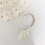 パールのイヤーカフ/ホワイト