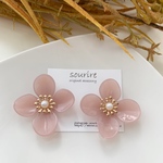 春色フラワーピアス／イヤリング(ピンク)