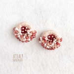 ピアス／イヤリング ⚪︎◯bubbles⚪︎*.wine red.mix ビーズ刺繍 