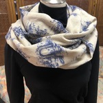 ラスト１枚（刺繍名入可）ハーフリネンのストール　大判　トワルドジュイ(ブルー)