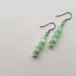 BALLS/キャッツアイのグリーンキャタピラーピアス