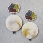 moss gray×marble刺繍ピアス