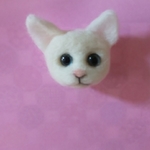 羊毛フェルト  白猫ちゃんマグネット