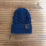 アラン模様のニット帽《ネイビー》