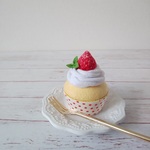 イチゴのカップケーキ（バニラ）☆フェルトスイーツBOX