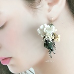 [紫陽花]   La mariée  ラ　マリエ　 ドライフラワーピアス/イヤリング    ゆらゆら揺れる　ネジバネ　ノンホール　紫陽花　