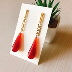 【再販】ドイツ製✨赤のようなオレンジのようなグラデーション✨ロングドロップとちょっとハードなチェーンのロングピアス❤️