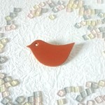 レザーの鳥　ブローチ