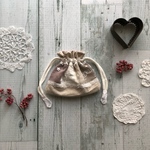 ＊大人可愛い＊刺繍とレースのふんわり♡リネンポーチ＊