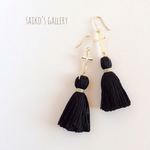 tassel pierce   -cross-