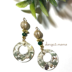 感謝価格390円☆2点限定☆花、シェル入レジン☆ピアス/イヤリング