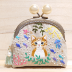 刺繍がま口ポーチ  〜sea paradise〜