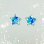 再販【星形小】大人気✨沖縄琉球ガラス、虹のかけら入り樹脂ピアスor樹脂ノンホールピアス(水色&ブルー系)