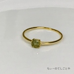 オリーブグリーン☆*:.｡. モルダバイト小さな一粒リング