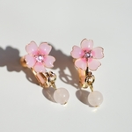 3段階♡色が変わる♡ローズクォーツ&桜のイヤリング