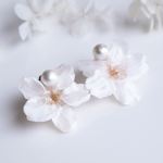 【受注制作】Everpink Sakura. 本物のお花　桜とコットンパールの耳飾り/ネジバネイヤリング　プリザーブドフラワー　ソメイヨシノ　リボンブーケ