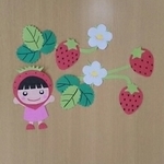 壁面飾り  いちごちゃん