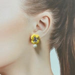 刺繍お花のピアス(黄色)