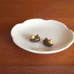 チョコねこピアス・金