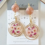 春イメージ🖤ドライフラワー入りレジンピアス（イヤリング）
