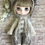 1386 グレージュ色猫さんロンパースコーデ Blythe ブライス アウトフィット