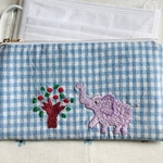 マスク入れ刺繍ポーチ（ブルー・ぞうさん）＊送料無料＊