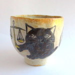 佐藤大士　ネコの丸いカップO＊黒猫とてんびん