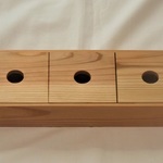 スギの卓上小物入れ