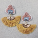 coral red×fringe刺繍ピアス